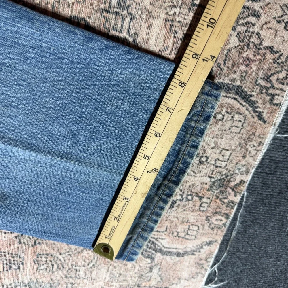 Vintage 1960s Wrangler Bootcut Blue Denim Jeans Size 28x30 Talon Zip Made In USA